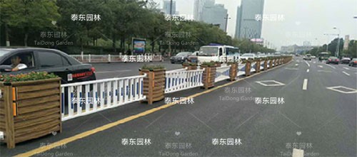 鋁合金隔離護(hù)欄花箱 鋁合金隔離護(hù)欄花箱